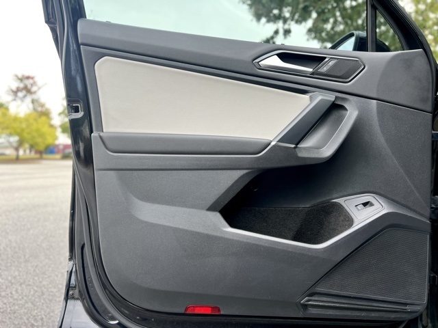 Volkswagen Tiguan 2.0T SEL FWD 2018