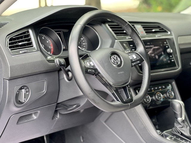 Volkswagen Tiguan 2.0T SEL FWD 2018