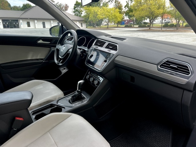 Volkswagen Tiguan 2.0T SEL FWD 2018