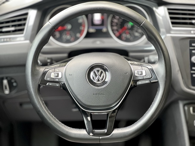 Volkswagen Tiguan 2.0T SEL FWD 2018