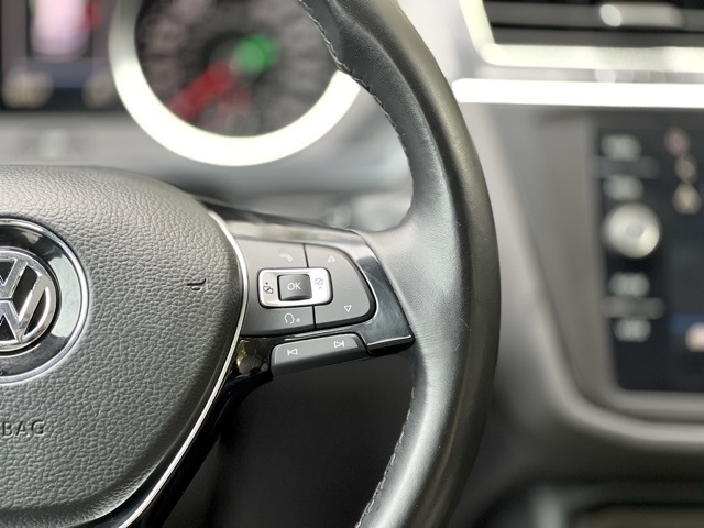 Volkswagen Tiguan 2.0T SEL FWD 2018