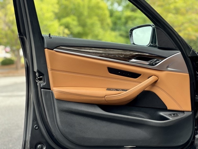 BMW 5 Series 530i xDrive Sedan 2019