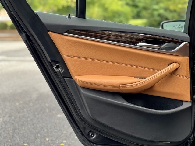 BMW 5 Series 530i xDrive Sedan 2019