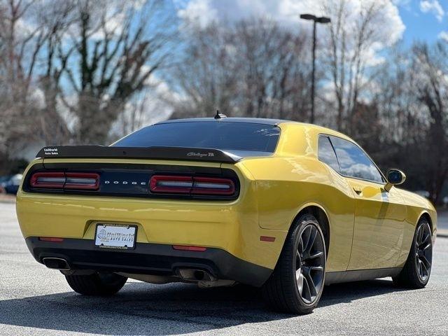 Dodge Challenger R/T RWD 2021