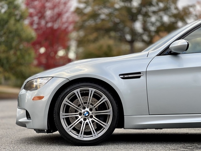 BMW M3 4dr Sdn 2011