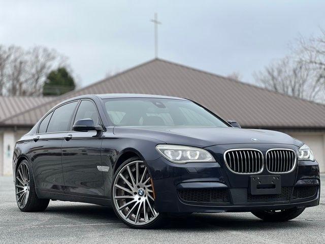 BMW 7 Series 4dr Sdn 750Li xDrive AWD 2014