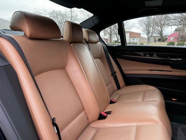 BMW 7 Series 4dr Sdn 750Li xDrive AWD 2014