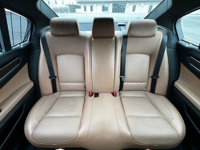 BMW 7 Series 4dr Sdn 750Li xDrive AWD 2014