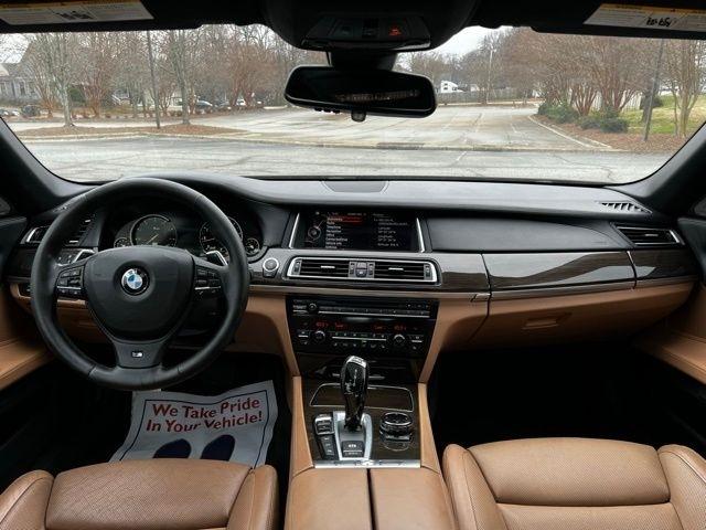 BMW 7 Series 4dr Sdn 750Li xDrive AWD 2014
