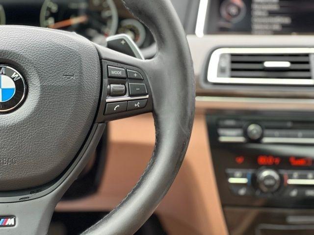 BMW 7 Series 4dr Sdn 750Li xDrive AWD 2014