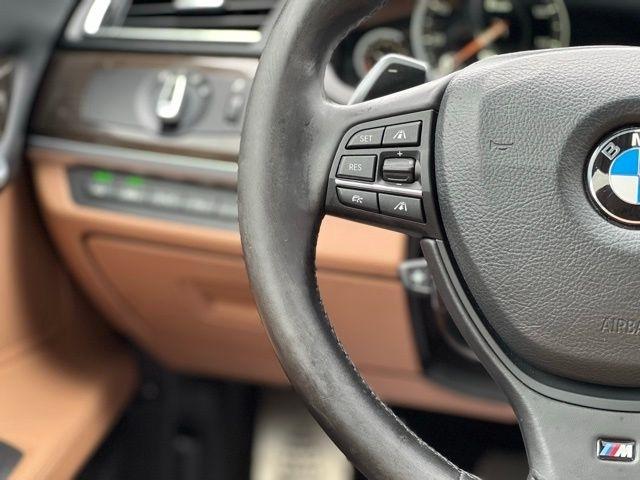 BMW 7 Series 4dr Sdn 750Li xDrive AWD 2014