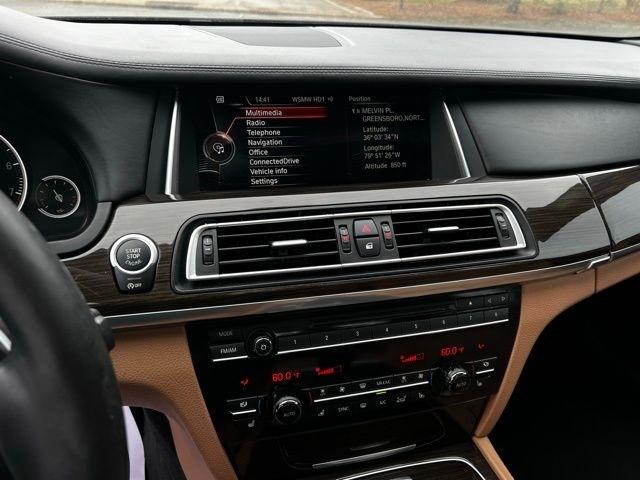 BMW 7 Series 4dr Sdn 750Li xDrive AWD 2014