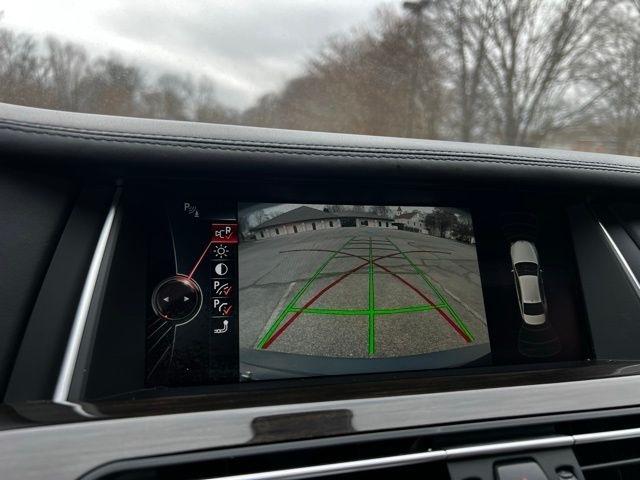 BMW 7 Series 4dr Sdn 750Li xDrive AWD 2014