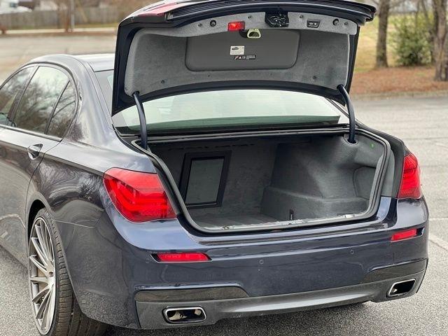 BMW 7 Series 4dr Sdn 750Li xDrive AWD 2014