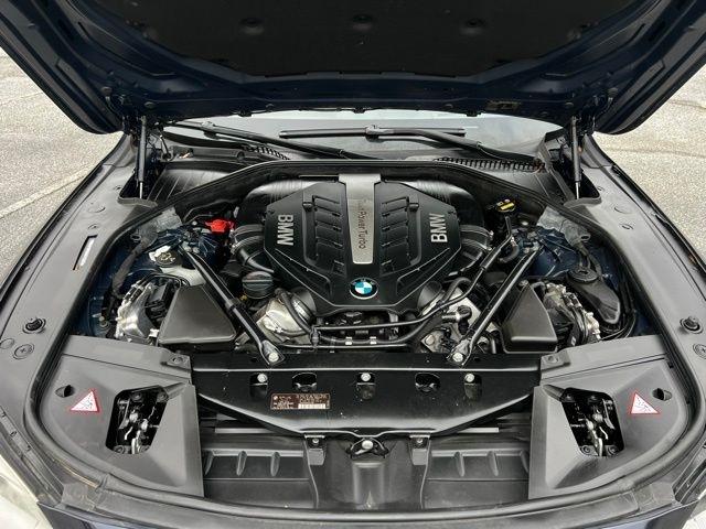 BMW 7 Series 4dr Sdn 750Li xDrive AWD 2014