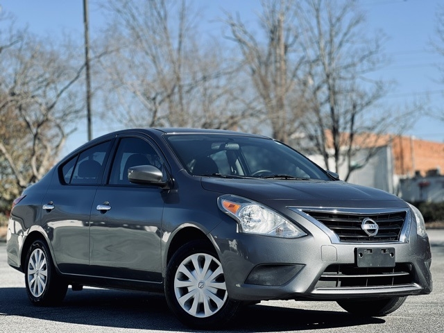 Nissan Versa Sedan SV CVT 2018