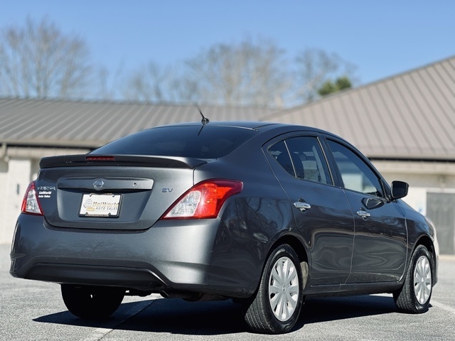 Nissan Versa Sedan SV CVT 2018