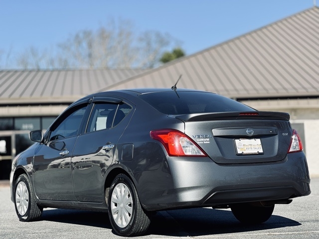 Nissan Versa Sedan SV CVT 2018