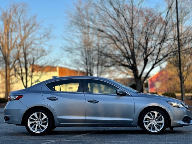 2016 Acura ILX Base Plus photo 4