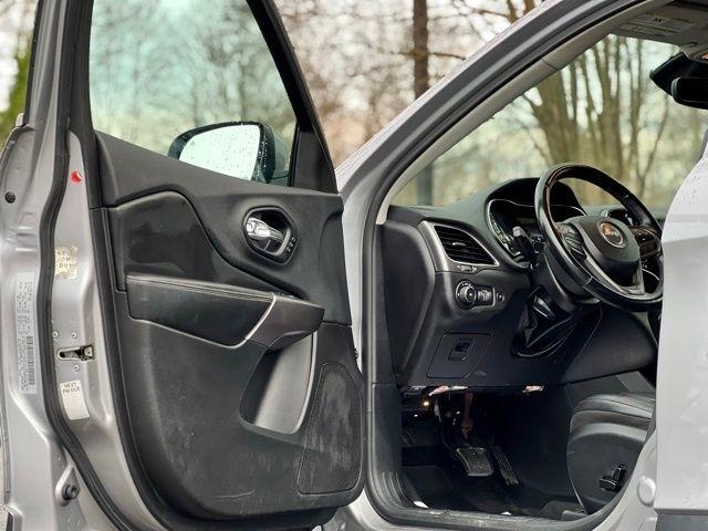 Jeep Cherokee Limited FWD 2019