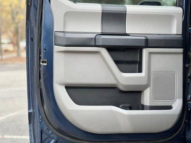 Ford F-150 4WD SuperCrew 145" XL 2016