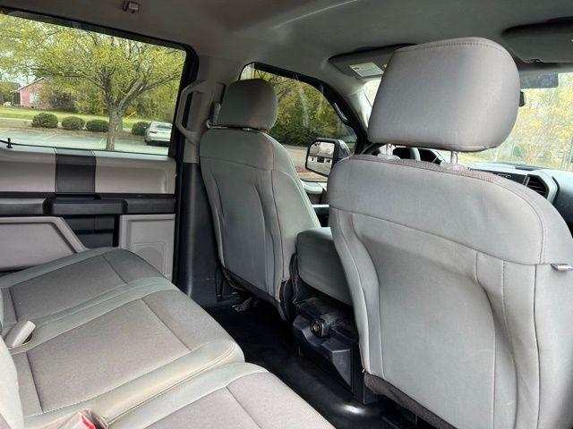 Ford F-150 4WD SuperCrew 145" XL 2016
