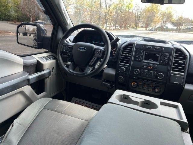 Ford F-150 4WD SuperCrew 145" XL 2016