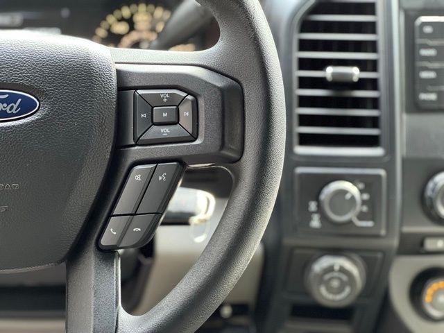 Ford F-150 4WD SuperCrew 145" XL 2016