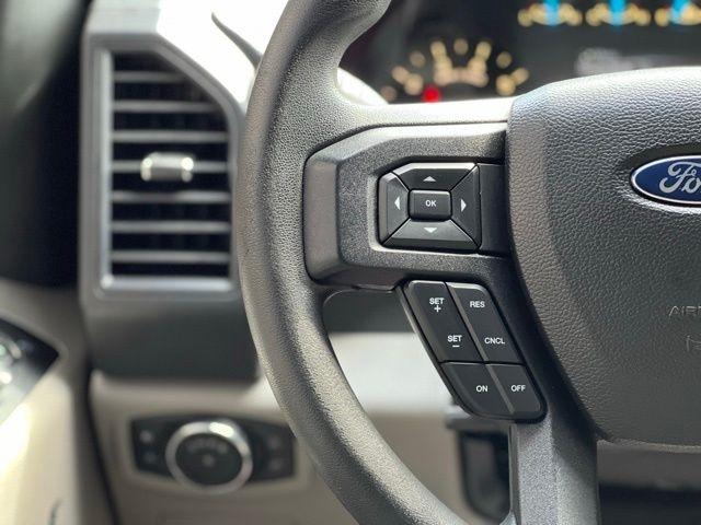 Ford F-150 4WD SuperCrew 145" XL 2016