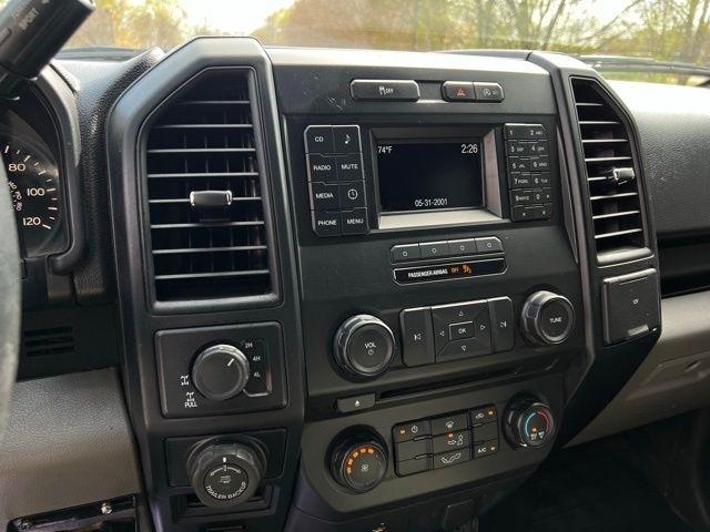 Ford F-150 4WD SuperCrew 145" XL 2016