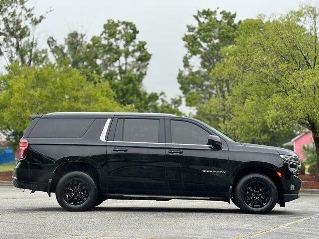 Chevrolet Suburban 4WD 4dr LT 2021