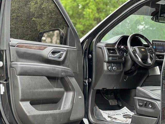 Chevrolet Suburban 4WD 4dr LT 2021