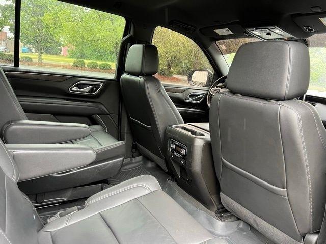 Chevrolet Suburban 4WD 4dr LT 2021