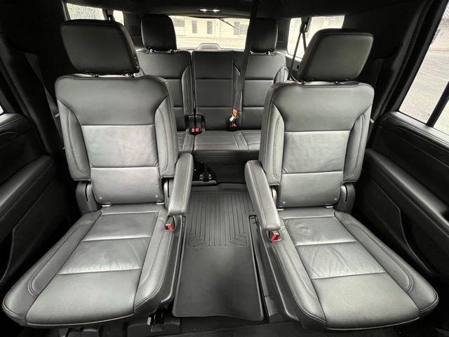 Chevrolet Suburban 4WD 4dr LT 2021