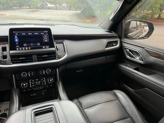 Chevrolet Suburban 4WD 4dr LT 2021