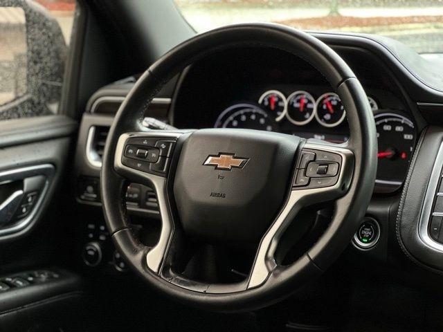 Chevrolet Suburban 4WD 4dr LT 2021