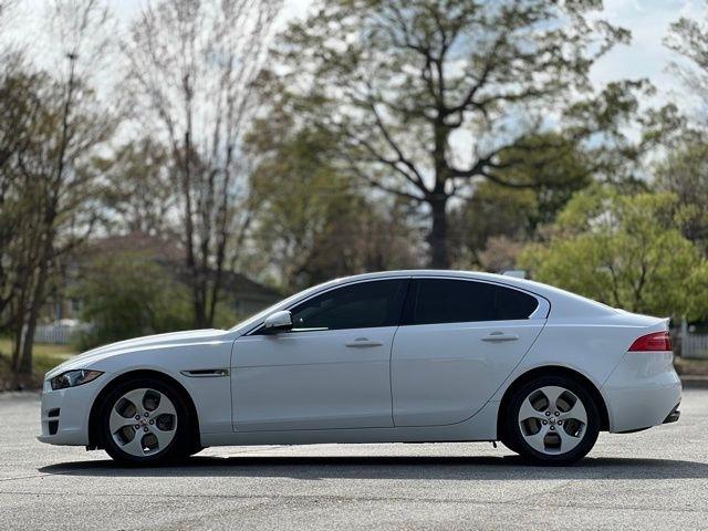 Jaguar XE 25t RWD 2018