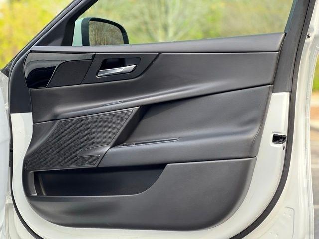 Jaguar XE 25t RWD 2018