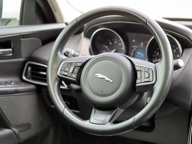 Jaguar XE 25t RWD 2018