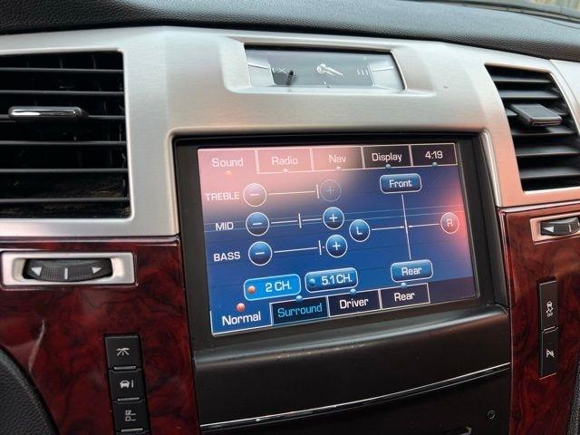 Cadillac Escalade EXT AWD 4dr Premium 2013