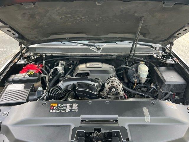 Cadillac Escalade EXT AWD 4dr Premium 2013