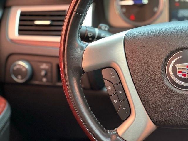 Cadillac Escalade EXT AWD 4dr Premium 2013