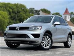 2016 Volkswagen Touareg 