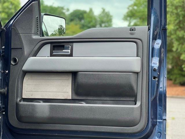 Ford F-150 4WD SuperCrew 145" XLT 2014