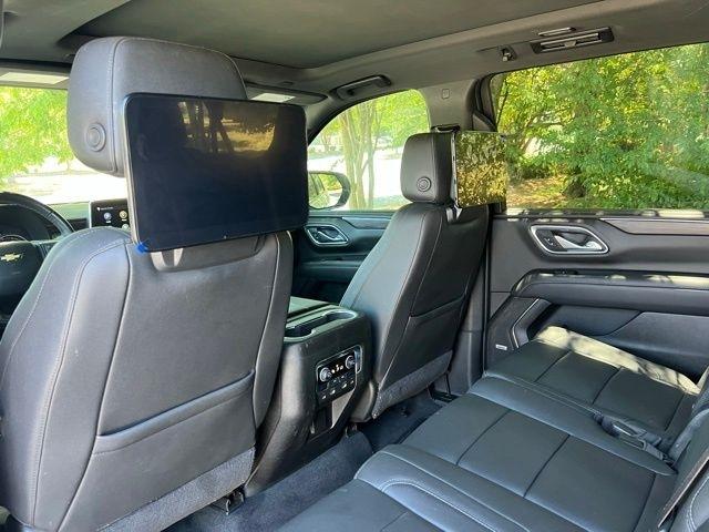 Chevrolet Suburban 4WD 4dr LT 2021