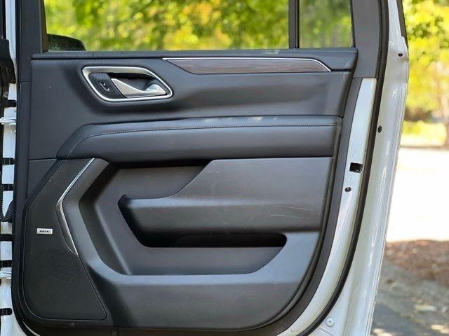 Chevrolet Suburban 4WD 4dr LT 2021
