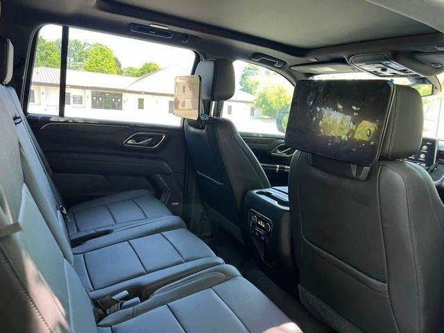 Chevrolet Suburban 4WD 4dr LT 2021