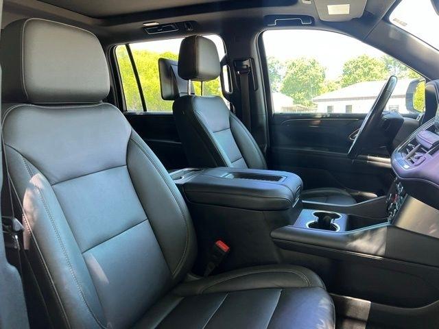 Chevrolet Suburban 4WD 4dr LT 2021