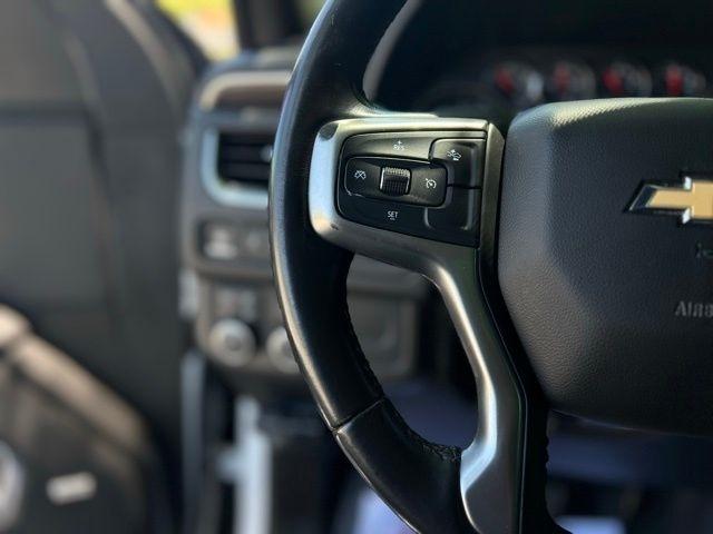 Chevrolet Suburban 4WD 4dr LT 2021