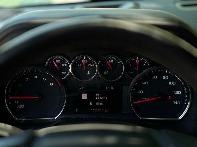 Chevrolet Suburban 4WD 4dr LT 2021
